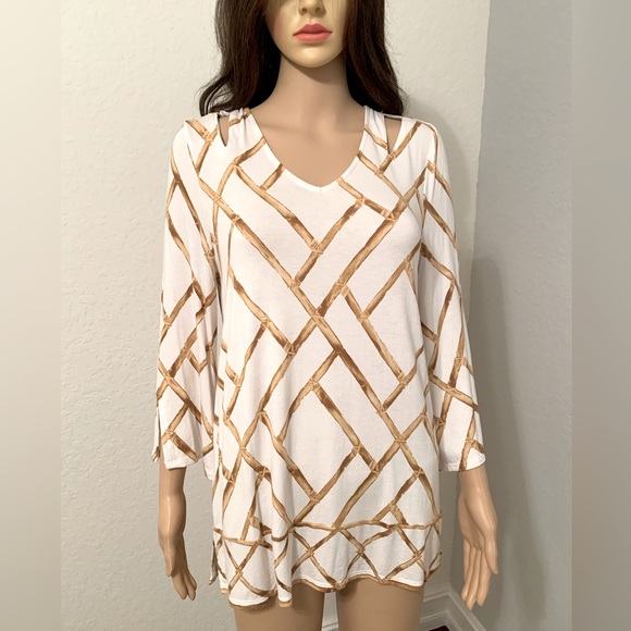 Chico’s Bamboo Design Tunic Top (Size 0) - Picture 2 of 8